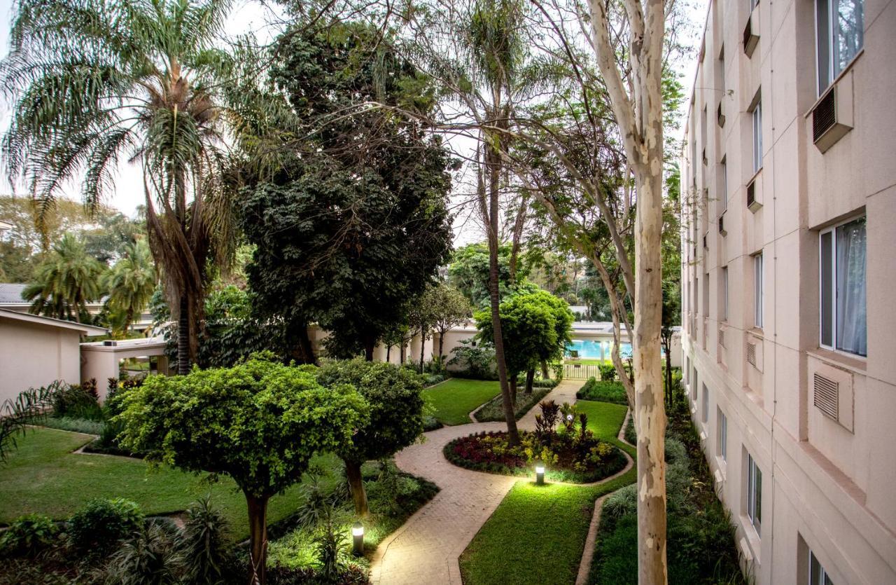 Southern Sun Ridgeway Lusaka Exterior foto